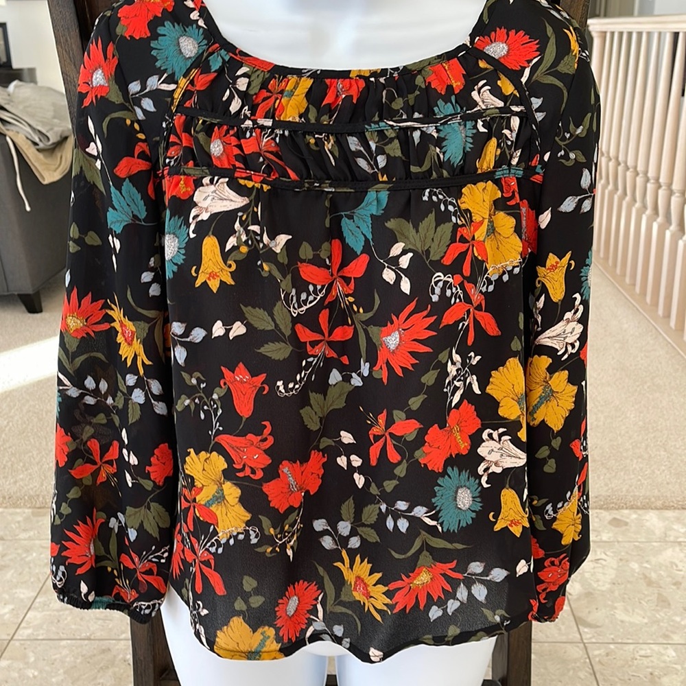 Colorful pullover blouse